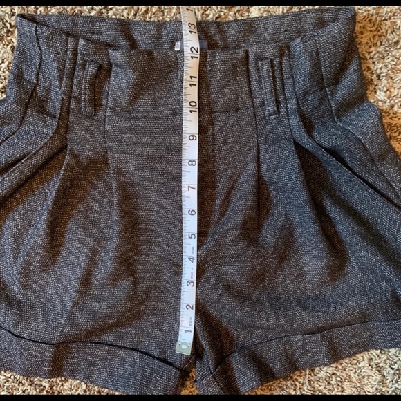 Urban outfitters paper bag shorts - Picture 5 of 6